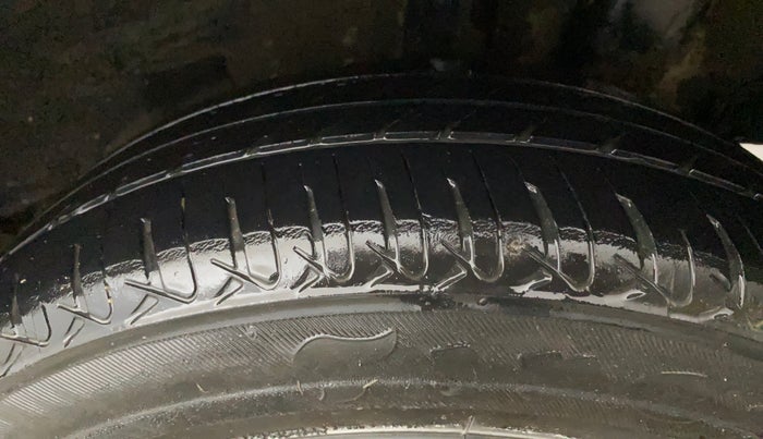 2014 Hyundai Grand i10 ASTA 1.2 KAPPA VTVT, Petrol, Manual, 51,039 km, Left Rear Tyre Tread