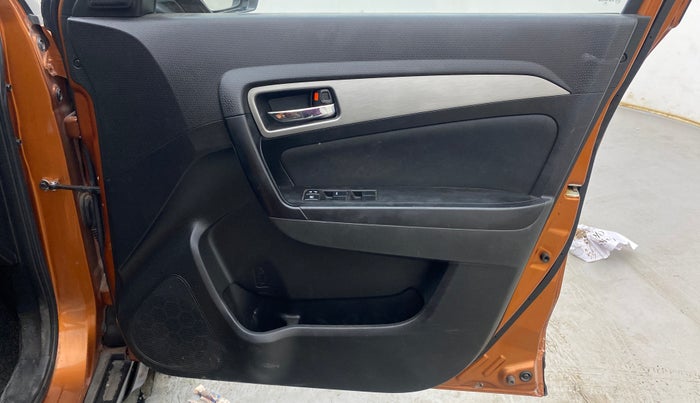 2018 Maruti Vitara Brezza ZDI PLUS AMT, Diesel, Automatic, 1,18,857 km, Driver Side Door Panels Control