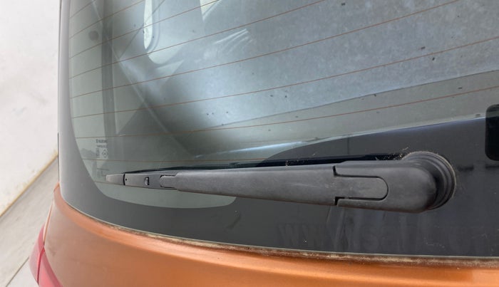 2018 Maruti Vitara Brezza ZDI PLUS AMT, Diesel, Automatic, 1,18,857 km, Rear Wiper