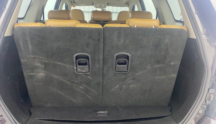 2018 Mahindra XUV500 W11 (O) AT, Diesel, Automatic, 24,675 km, Boot Inside