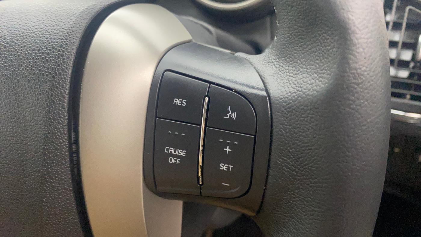 2018 Mahindra XUV500 W11 (O) AT, Diesel, Automatic, 24,675 km, Adaptive Cruise Control
