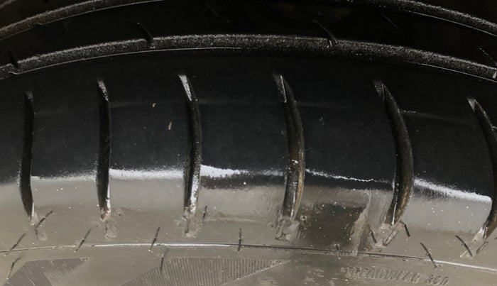 2017 Hyundai Elite i20 SPORTZ 1.2, Petrol, Manual, 79,549 km, Left Front Tyre Tread