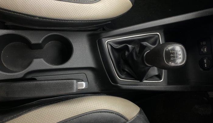 2017 Hyundai Elite i20 SPORTZ 1.2, Petrol, Manual, 79,549 km, Gear Lever