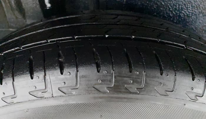 2019 Maruti IGNIS ZETA 1.2 K12 AMT, Petrol, Automatic, 27,663 km, Right Rear Tyre Tread