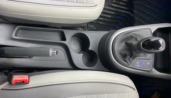 2023 Hyundai GRAND I10 NIOS ASTA AMT 1.2 KAPPA VTVT, Petrol, Automatic, 32,755 km, Gear Lever