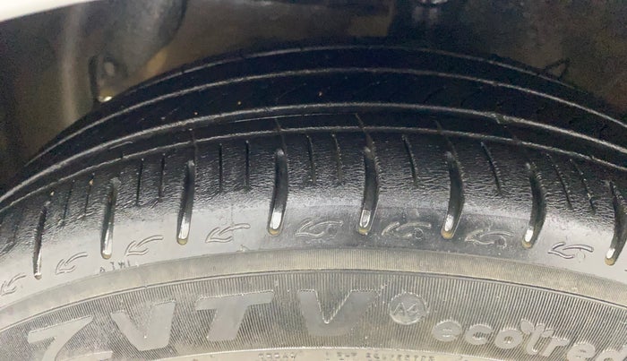 2023 Hyundai GRAND I10 NIOS ASTA AMT 1.2 KAPPA VTVT, Petrol, Automatic, 32,755 km, Left Front Tyre Tread