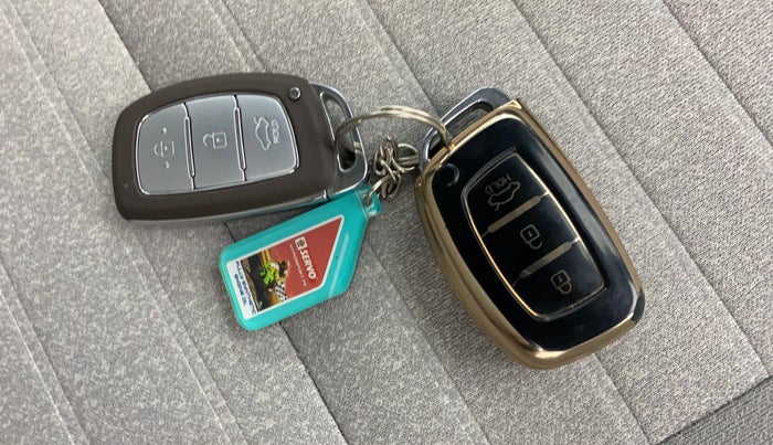 2023 Hyundai GRAND I10 NIOS ASTA AMT 1.2 KAPPA VTVT, Petrol, Automatic, 32,755 km, Key Close Up