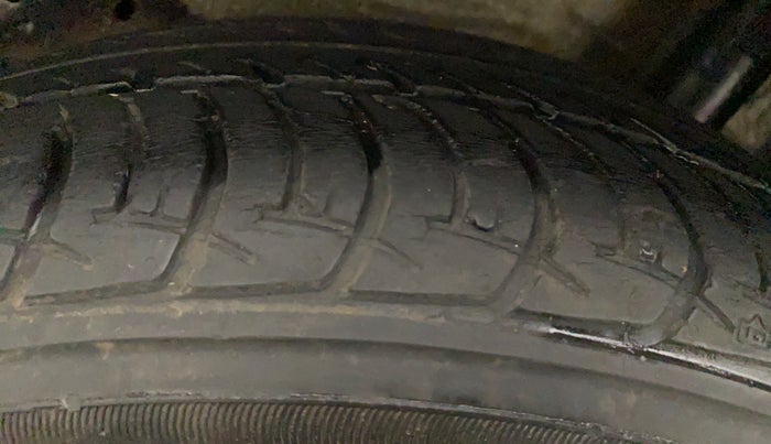 2015 Maruti Celerio VXI AMT, Petrol, Automatic, 39,707 km, Left Front Tyre Tread