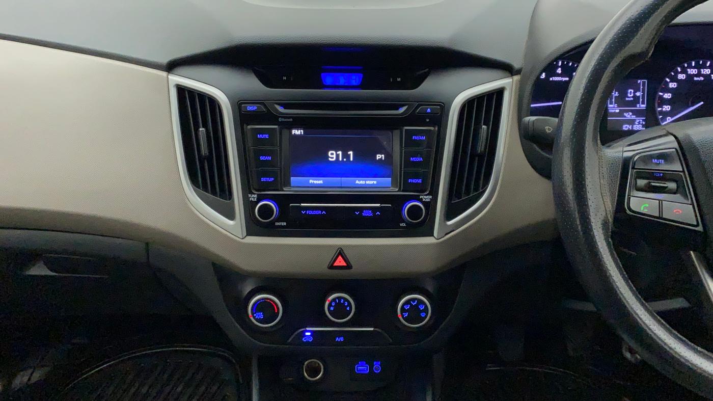 2017 Hyundai Creta E PLUS 1.6 PETROL, Petrol, Manual, 1,04,303 km, Air Conditioner