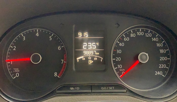 2015 Volkswagen Vento HIGHLINE 1.6 MPI, Petrol, Manual, 98,835 km, Odometer Image