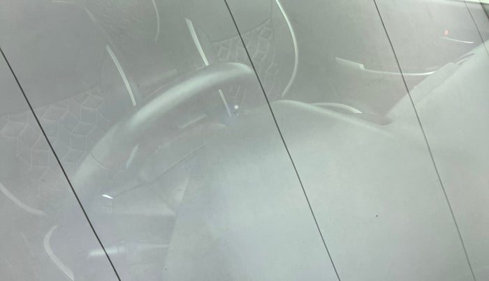 2018 Maruti Baleno ZETA PETROL 1.2, Petrol, Manual, 23,286 km, Front windshield - Minor spot on windshield