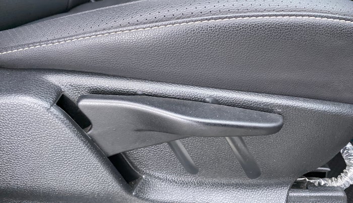 2019 Tata Hexa Varicor 400 XT, Diesel, Manual, 8,242 km, Driver Side Adjustment Panel