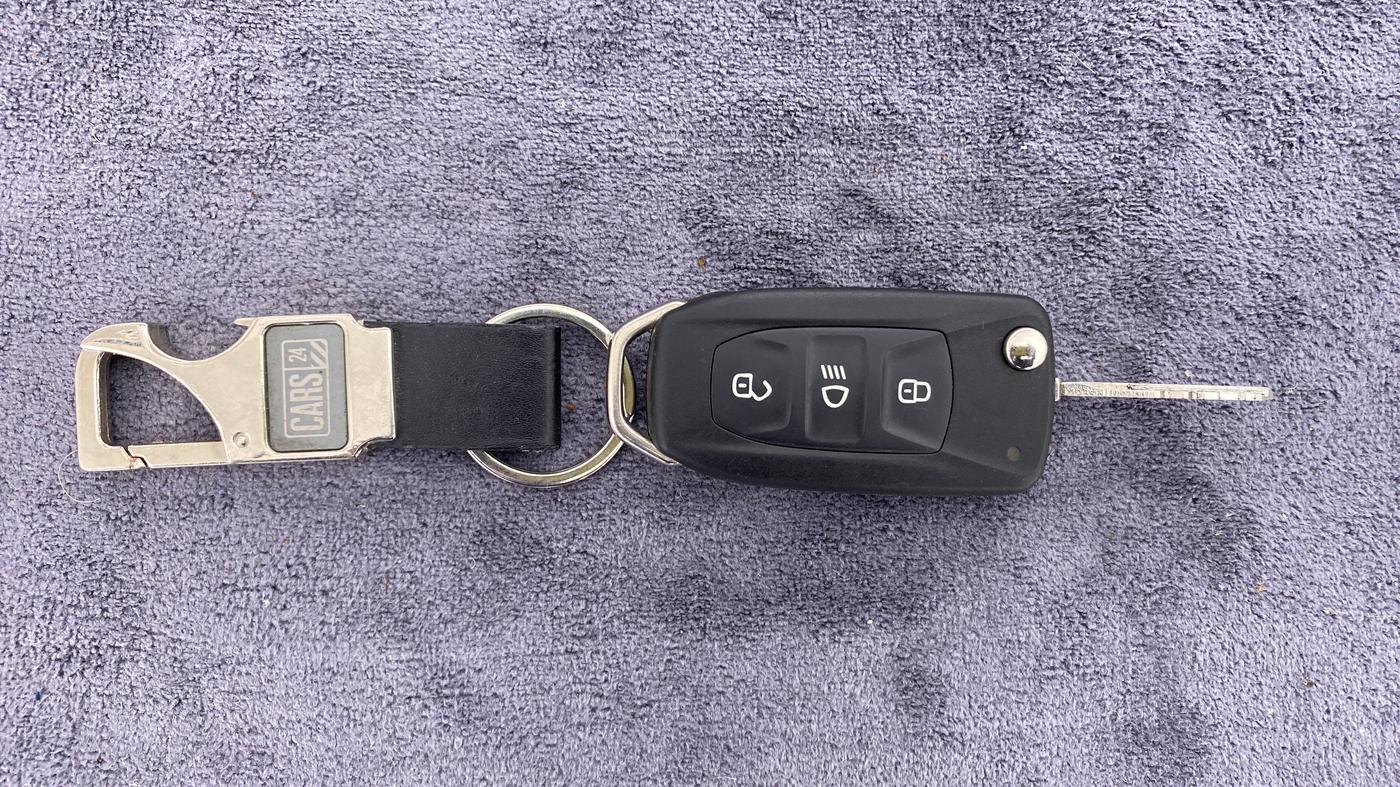 2019 Tata Hexa Varicor 400 XT, Diesel, Manual, 8,242 km, Key Close Up