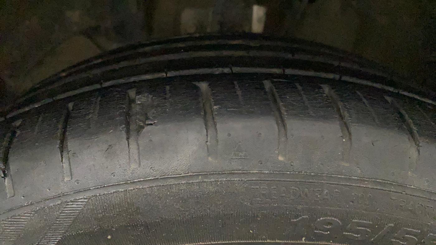 2023 Maruti Baleno ALPHA PETROL 1.2, Petrol, Manual, 80,646 km, Left Front Tyre Tread
