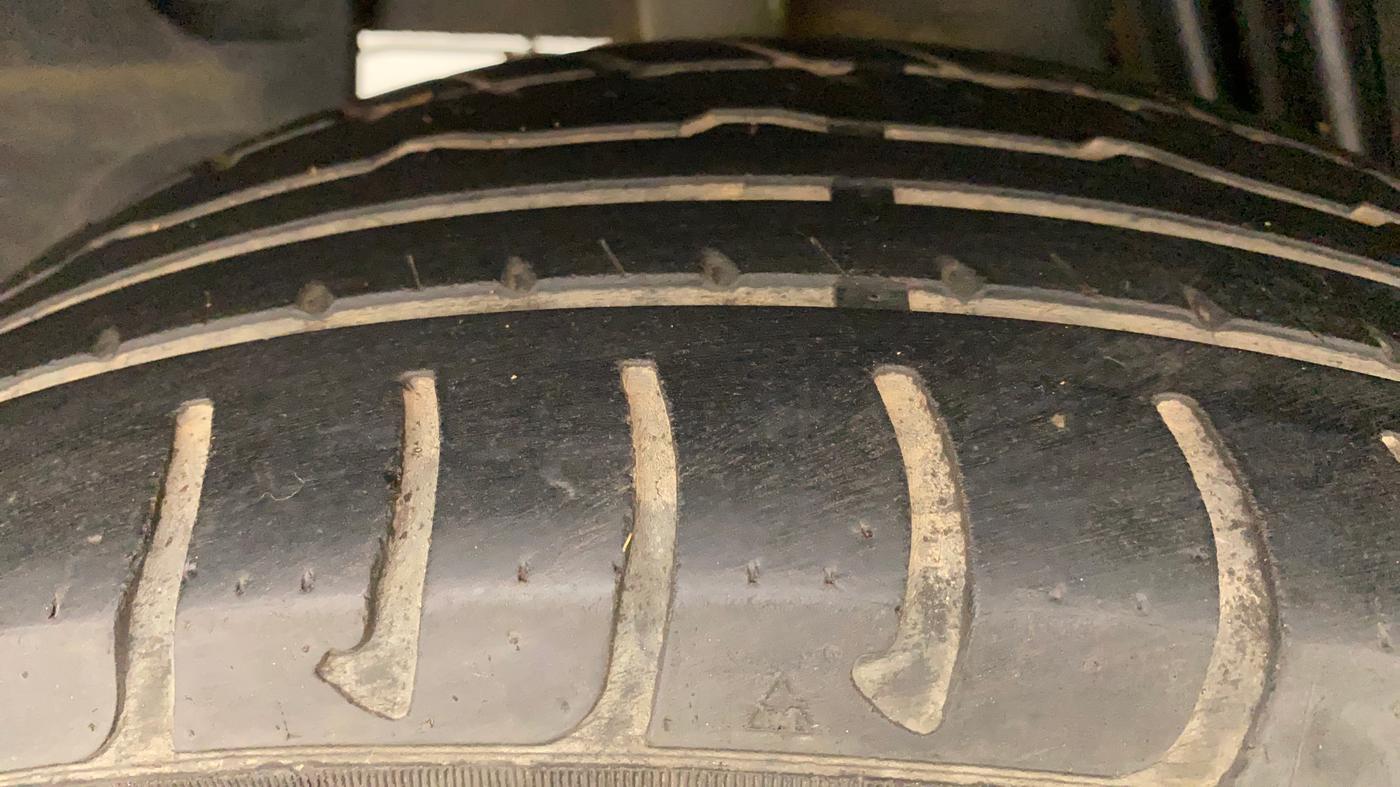 2019 Renault Duster RXS CVT, Petrol, Automatic, 67,939 km, Right Rear Tyre Tread