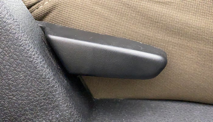 2019 Renault Duster RXS CVT, Petrol, Automatic, 67,939 km, Driver Side Adjustment Panel
