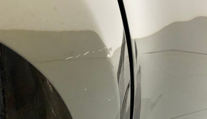 2019 Renault Duster RXS CVT, Petrol, Automatic, 67,939 km, Right quarter panel - Slightly dented