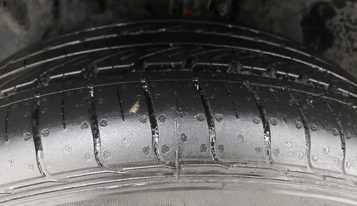 2013 Ford Ecosport 1.5 TREND TDCI, Diesel, Manual, 38,844 km, Left Front Tyre Tread