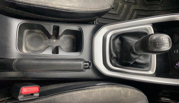 2022 KIA SONET HTK 1.5, Diesel, Manual, 69,590 km, Gear Lever