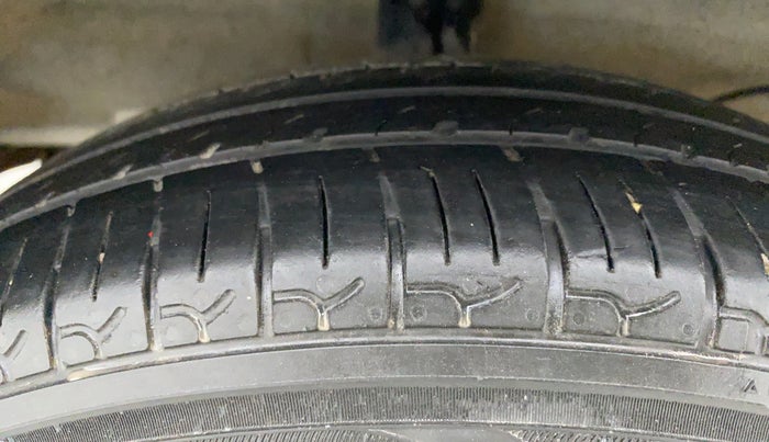 2021 Hyundai NEW SANTRO SPORTZ EXECUTIVE CNG, CNG, Manual, 53,051 km, Right Rear Tyre Tread