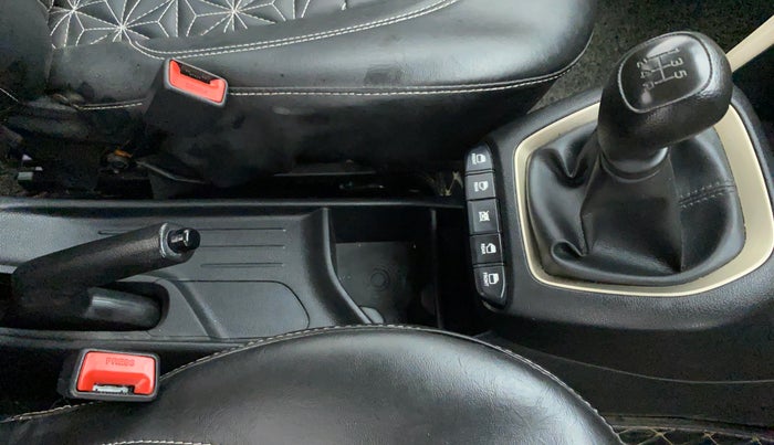 2021 Hyundai NEW SANTRO SPORTZ EXECUTIVE CNG, CNG, Manual, 53,051 km, Gear Lever
