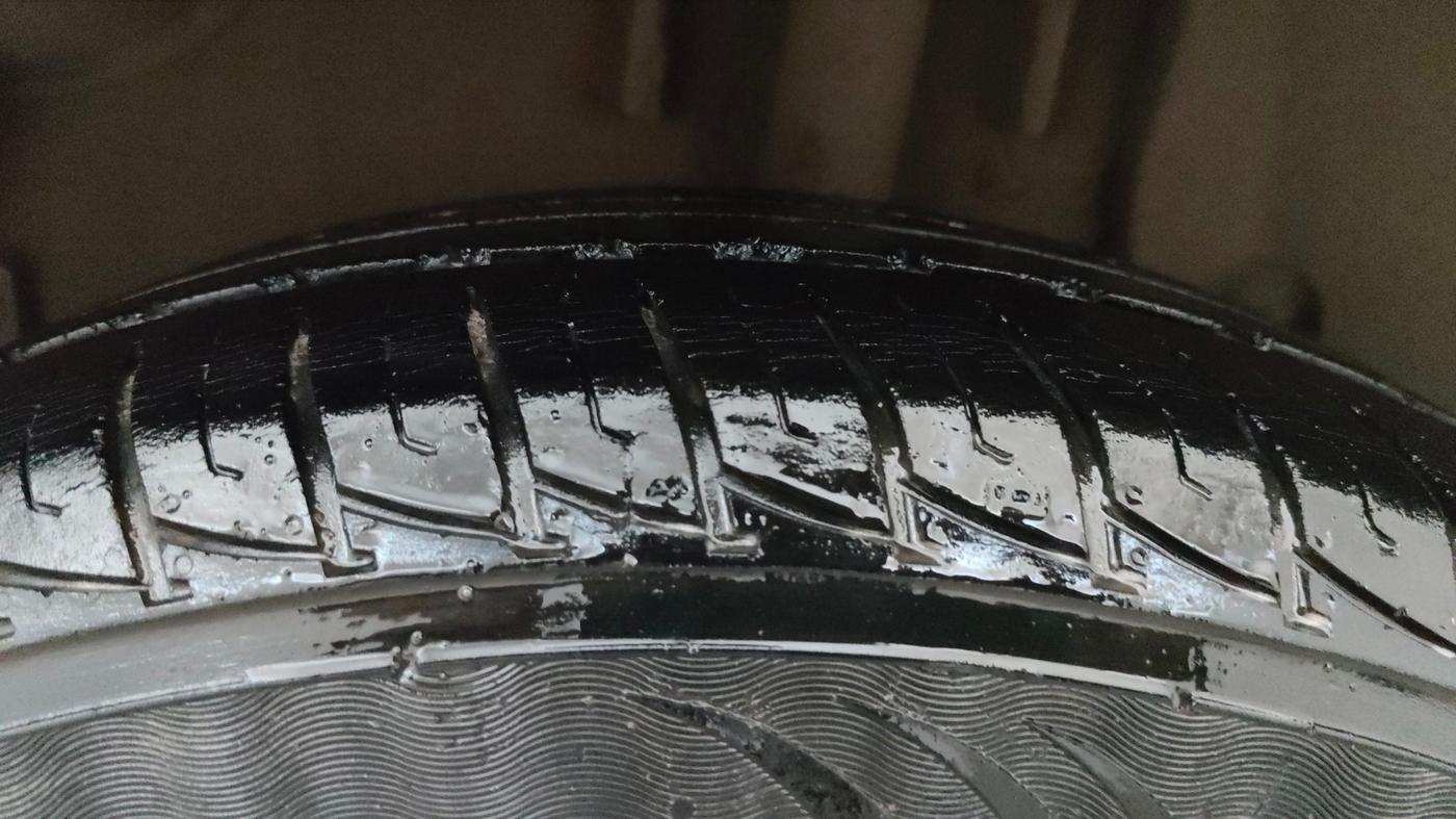 2018 Renault Duster RXS CVT, CNG, Automatic, 74,349 km, Left Rear Tyre Tread