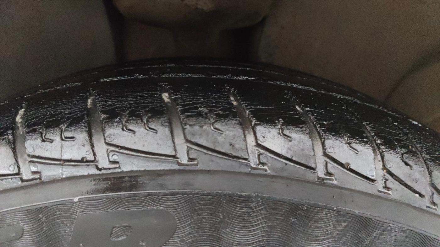 2018 Renault Duster RXS CVT, CNG, Automatic, 74,349 km, Right Front Tyre Tread