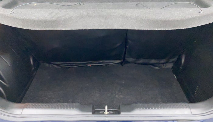 2021 Maruti Swift ZXI PLUS AMT DUAL TONE, Petrol, Automatic, 11,545 km, Boot Inside