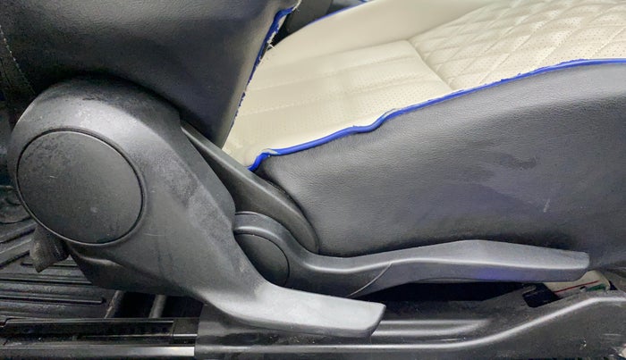 2021 Maruti Swift ZXI PLUS AMT DUAL TONE, Petrol, Automatic, 11,545 km, Driver Side Adjustment Panel