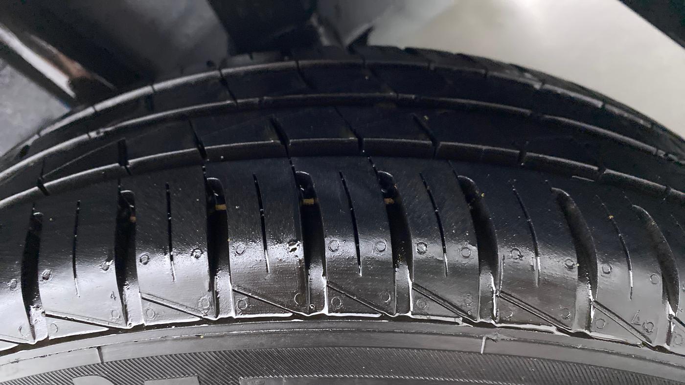 2022 Hyundai AURA S 1.2 CNG, CNG, Manual, 3,807 km, Left Rear Tyre Tread