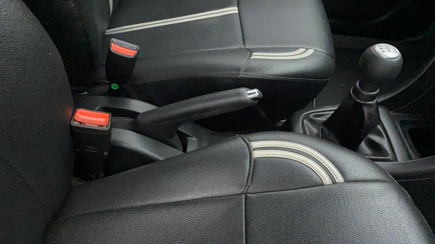 2017 Maruti Swift VXI O, Petrol, Manual, 52,043 km, Gear Lever