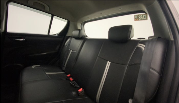 2017 Maruti Swift VXI O, Petrol, Manual, 52,043 km, Right Side Rear Door Cabin