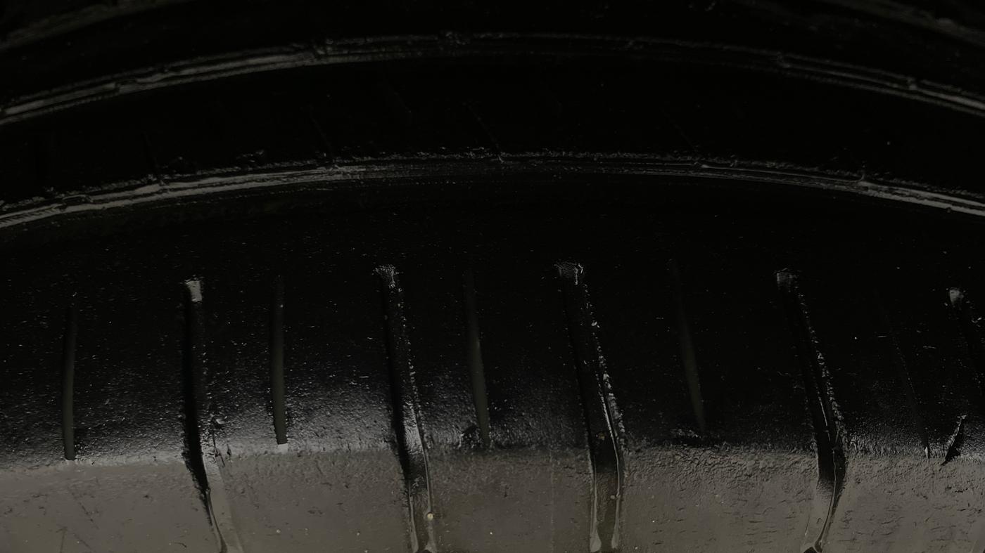 2017 Maruti Baleno ZETA PETROL 1.2, Petrol, Manual, 80,395 km, Left Front Tyre Tread