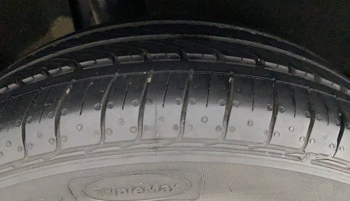 2017 Maruti Baleno DELTA CVT PETROL 1.2, Petrol, Automatic, 64,668 km, Right Rear Tyre Tread