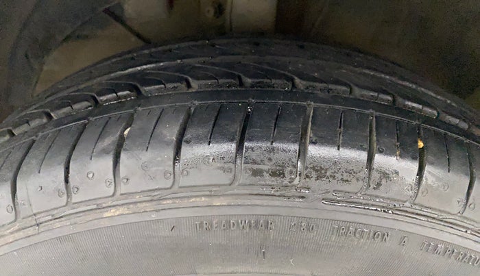 2017 Maruti Baleno DELTA CVT PETROL 1.2, Petrol, Automatic, 64,668 km, Left Front Tyre Tread