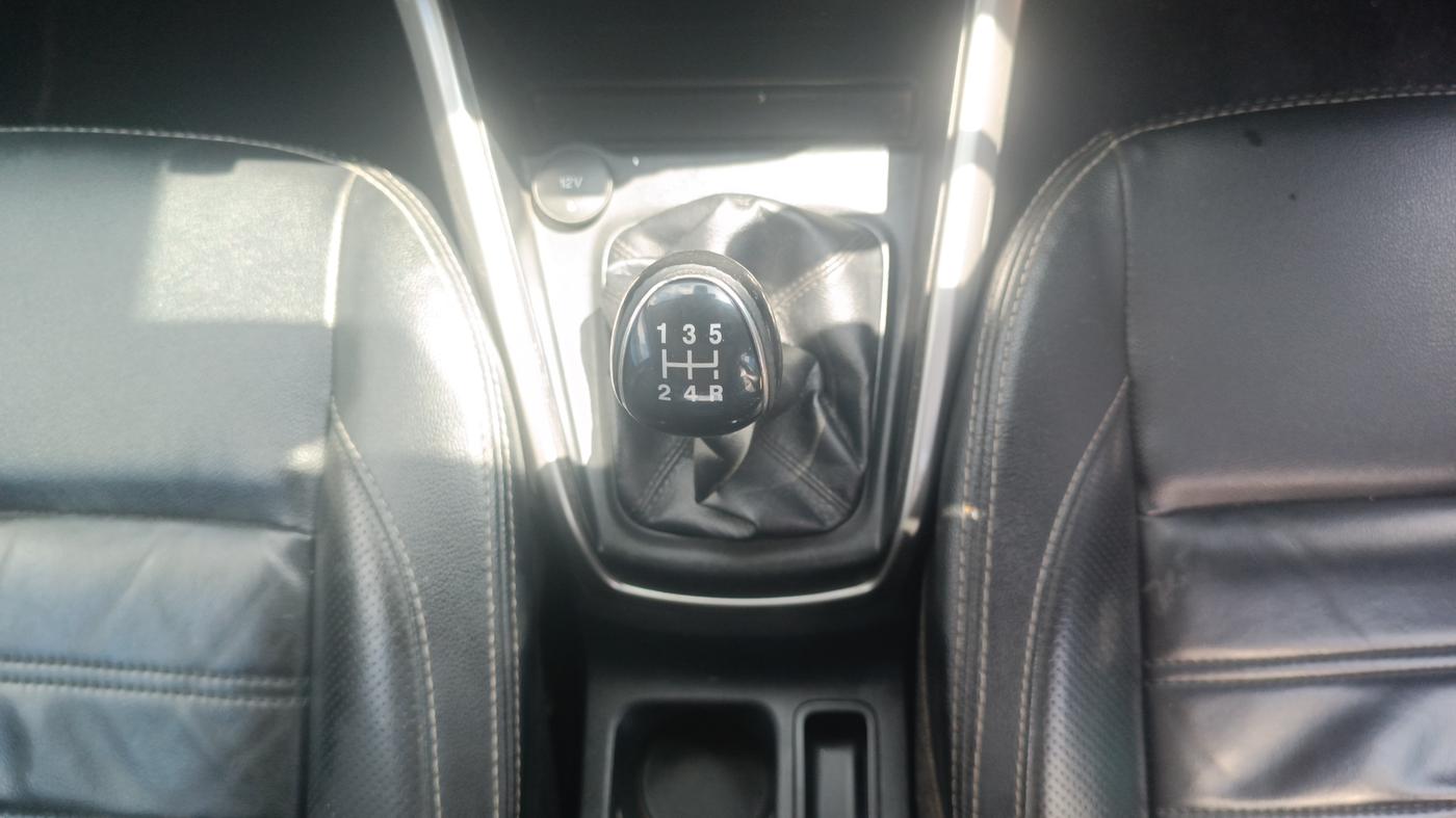 2018 Ford Ecosport TITANIUM + 1.5L DIESEL, Diesel, Manual, 80,941 km, Gear Lever