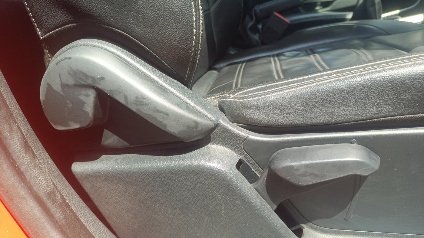 2018 Ford Ecosport TITANIUM + 1.5L DIESEL, Diesel, Manual, 80,941 km, Driver Side Adjustment Panel