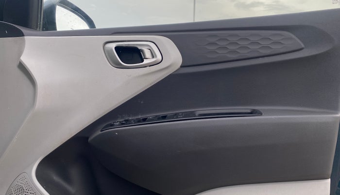 2020 Hyundai GRAND I10 NIOS SPORTZ 1.2 KAPPA VTVT, Petrol, Manual, 76,863 km, Driver Side Door Panels Control