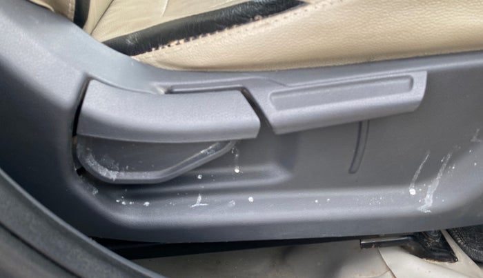 2020 Hyundai GRAND I10 NIOS SPORTZ 1.2 KAPPA VTVT, Petrol, Manual, 76,863 km, Driver Side Adjustment Panel