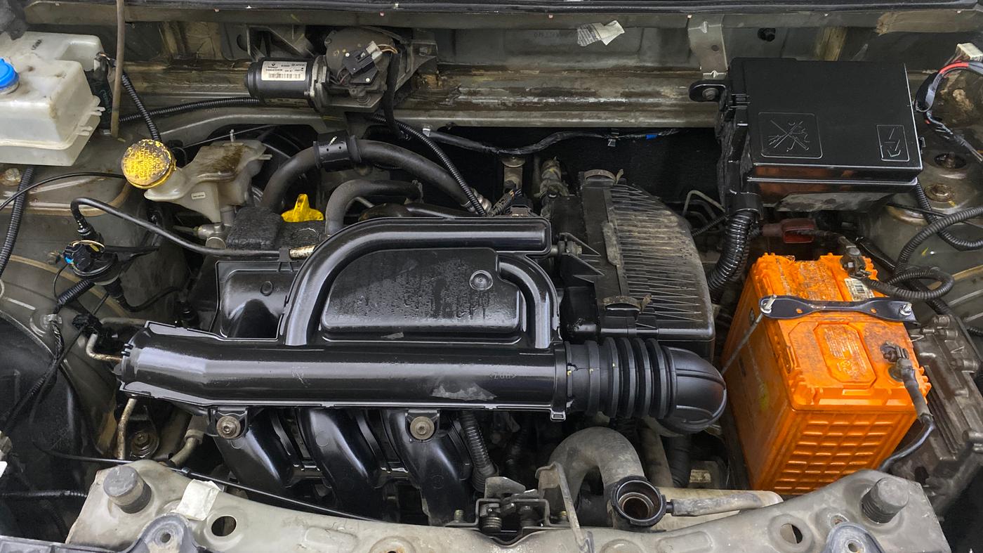 2019 Renault Kwid RXT 1.0 AMT (O), Petrol, Automatic, 61,881 km, Engine View