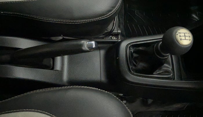 2013 Maruti Swift Dzire VXI, Petrol, Manual, 96,089 km, Gear Lever