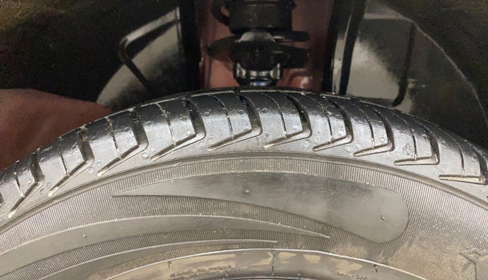 2019 Renault Kwid RXL, Petrol, Manual, 26,006 km, Right Front Tyre Tread