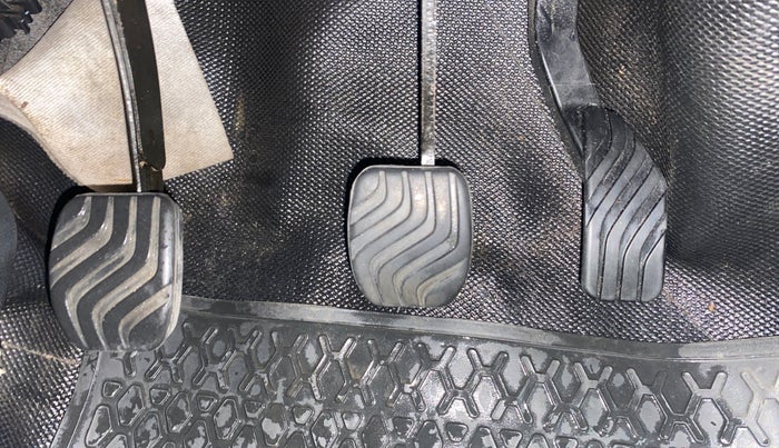 2019 Renault Kwid RXL, Petrol, Manual, 26,006 km, Pedals