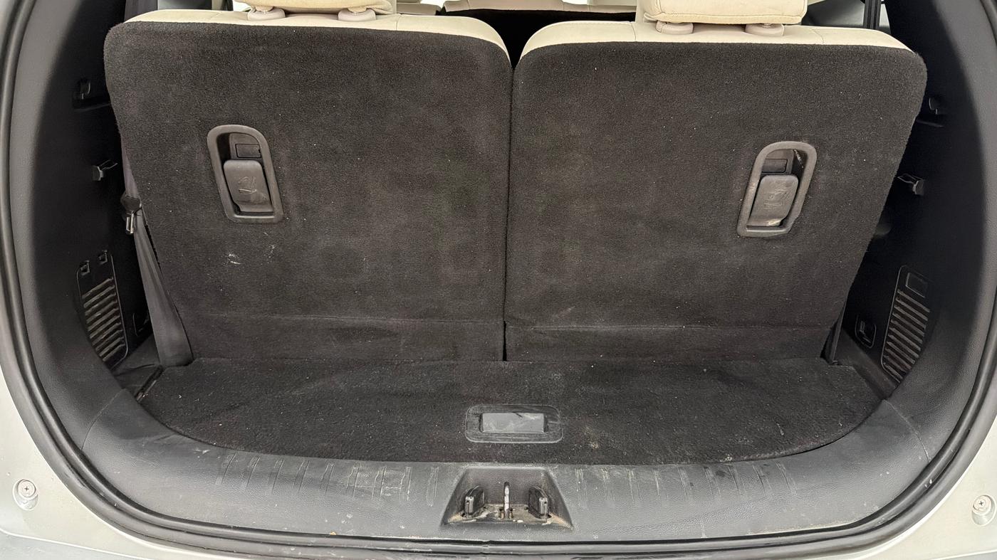 2022 Mahindra XUV700 AX 7 D AT 7 STR, Diesel, Automatic, 84,972 km, Boot Inside