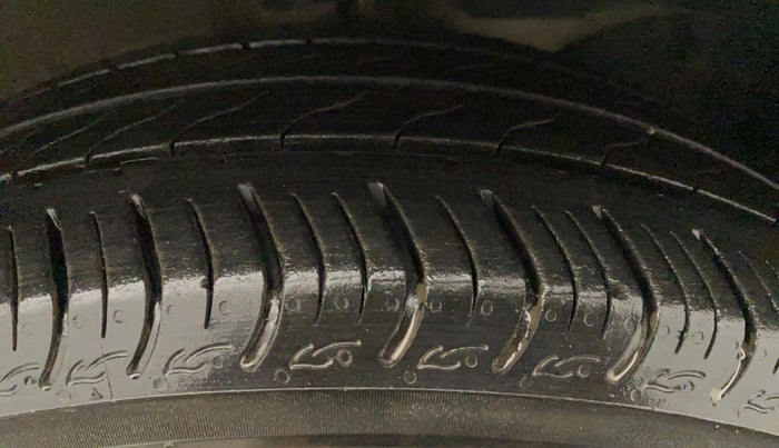 2019 Honda Amaze 1.2L I-VTEC V CVT, Petrol, Automatic, 15,781 km, Right Front Tyre Tread