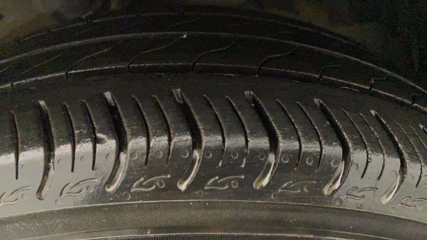 2019 Honda Amaze 1.2L I-VTEC V CVT, Petrol, Automatic, 15,781 km, Left Front Tyre Tread