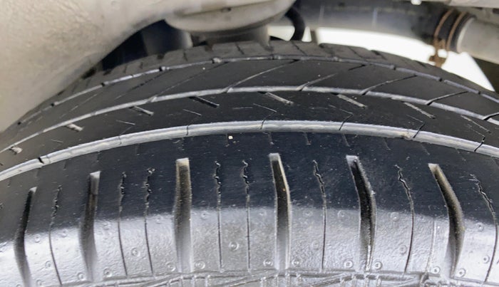 2013 Maruti A Star VXI ABS AT, Petrol, Automatic, 58,608 km, Left Rear Tyre Tread