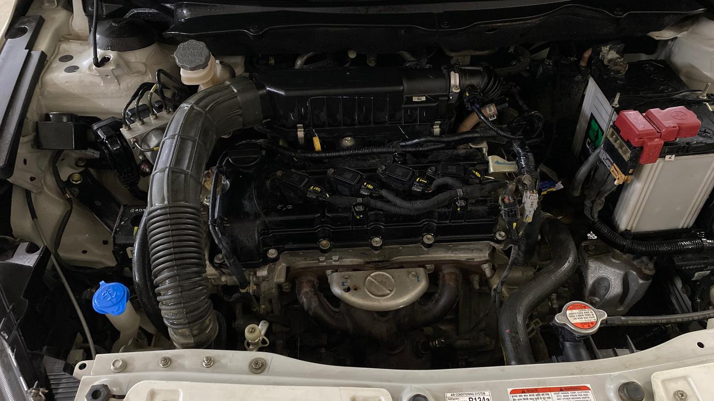 2022 Maruti Ciaz ZETA 1.5 SHVS MT PETROL, Petrol, Manual, 54,337 km, Engine View - Right