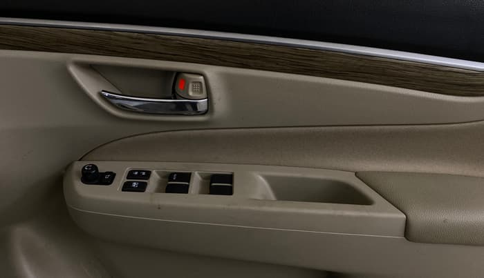 2022 Maruti Ciaz ZETA 1.5 SHVS MT PETROL, Petrol, Manual, 54,337 km, Driver Side Door Panels Control