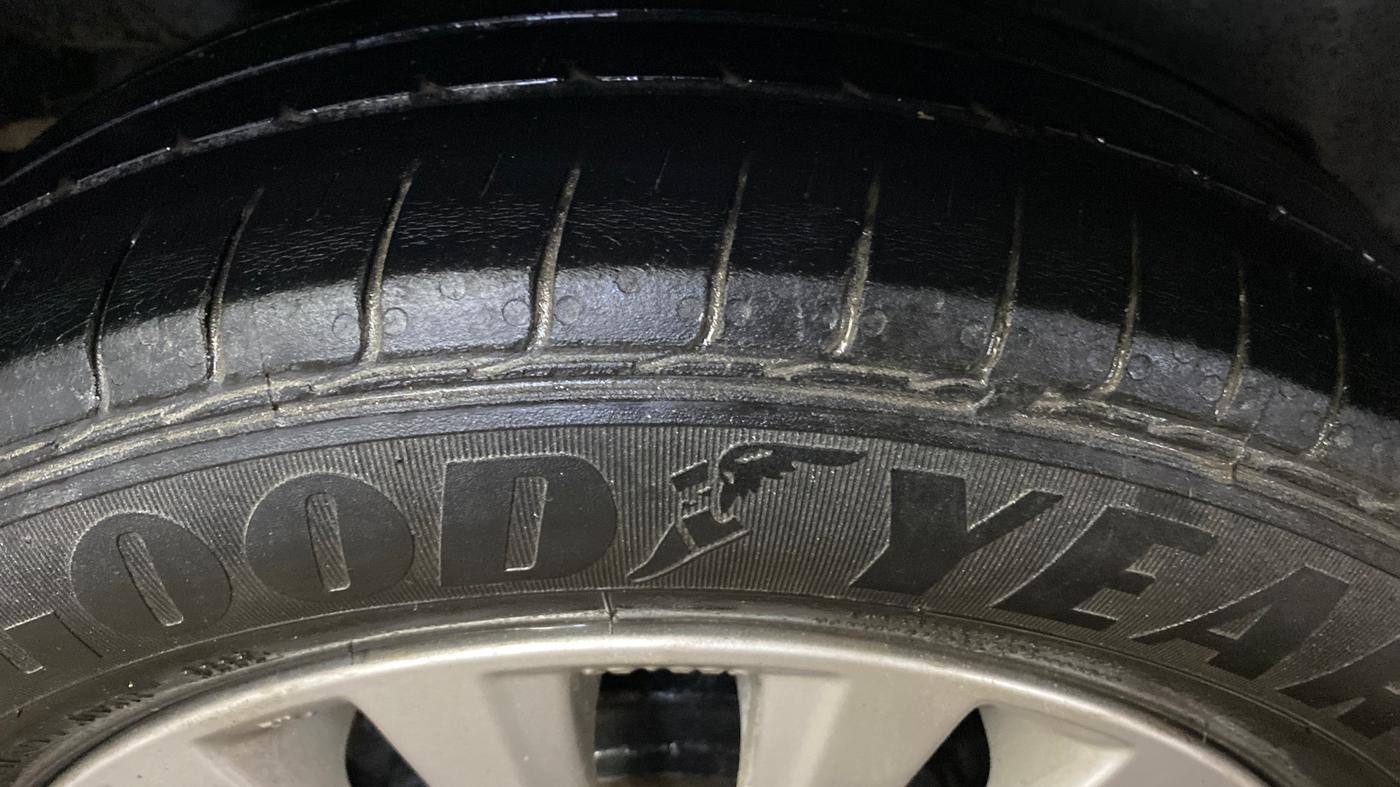 2022 Maruti Ciaz ZETA 1.5 SHVS MT PETROL, Petrol, Manual, 54,337 km, Right Rear Tyre Tread